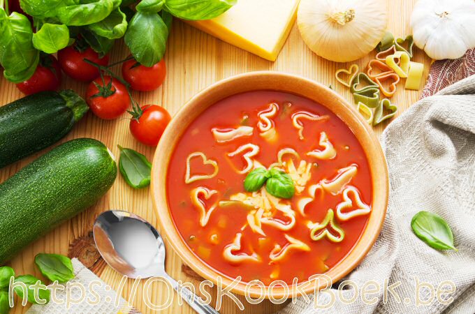 Schepsel Triviaal Geheugen 3x courgettesoep met tomaten: Hoe maak je het snel en lekker klaar!